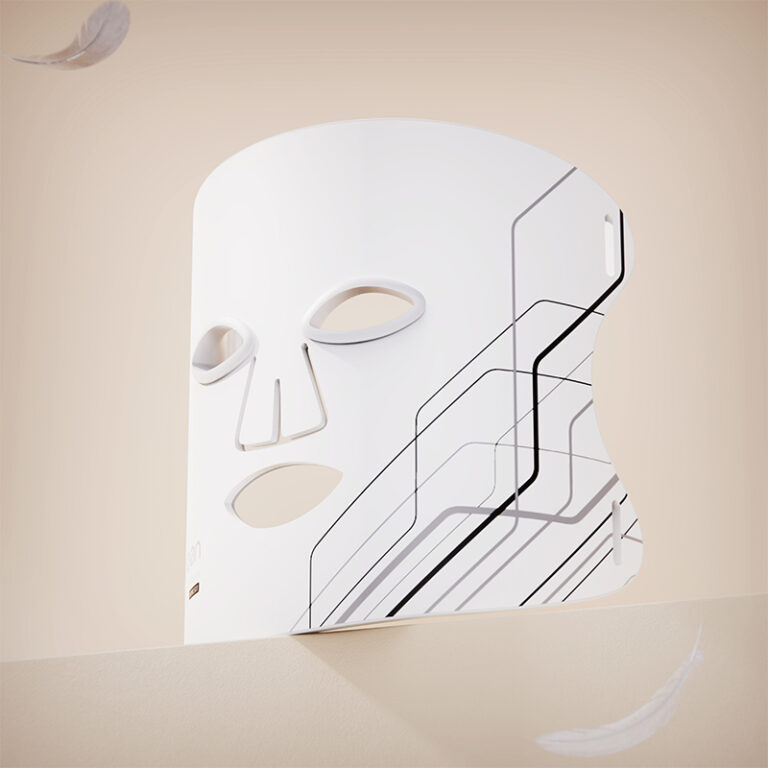 Wide-Wing Multizone Face Mask